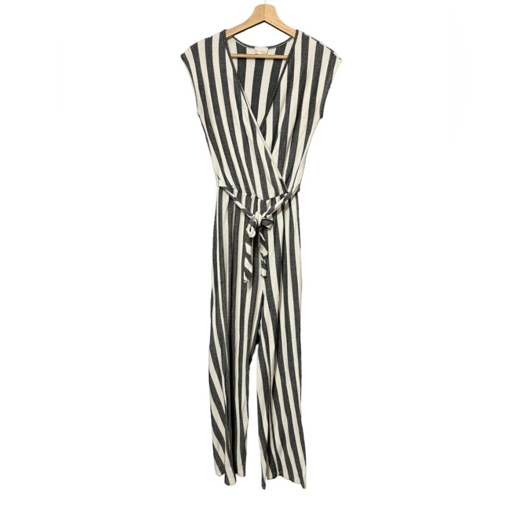 ☀️Summer- Grey and White Stripped Jumpsuit/romper